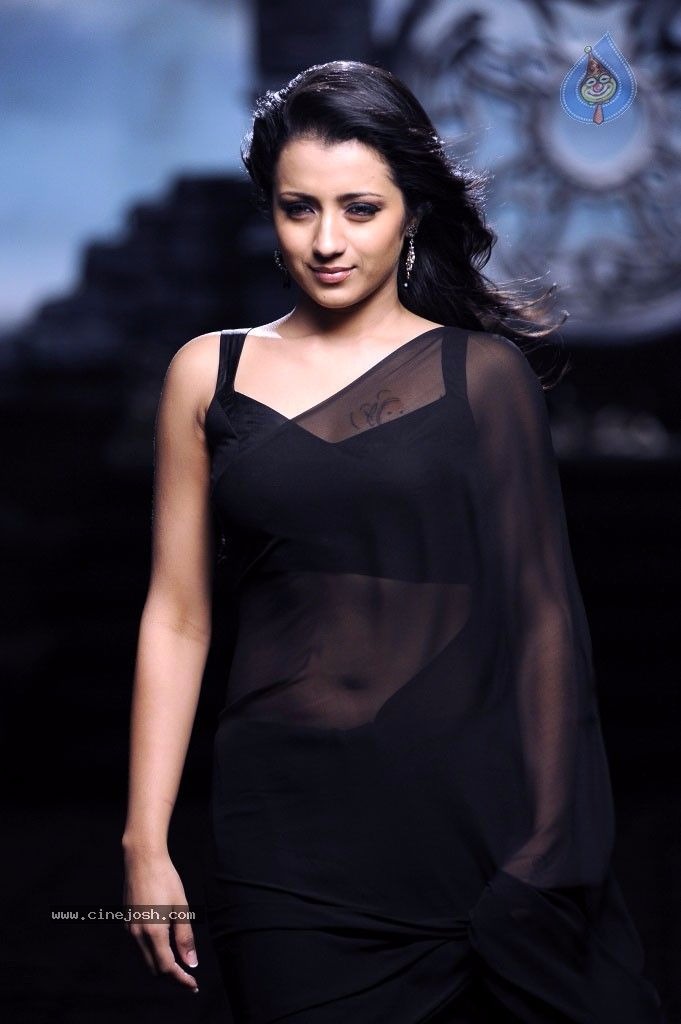 Trisha Krishna hot look