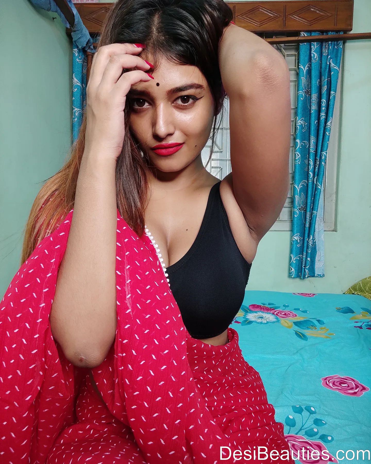 Oriya Sarkar Desi girl Image 02